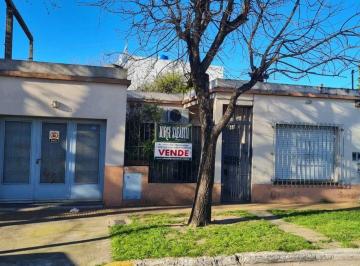 NFX-NFX-294_2 · Casa 3 Ambientes en Villa Luzuriaga con Jardín, Garage Cubierto, y Fondo Libre con Lavadero
