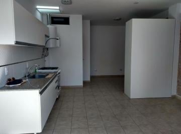 Departamento de 1 ambiente, Rosario · Alquiler Excelente Monoambiente con Patio en Calle Urquiza 3231
