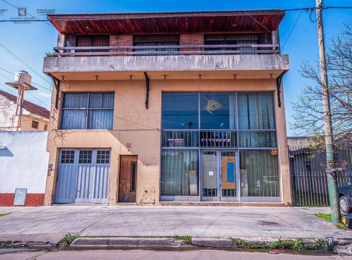 PH · 134m² · 6 Ambientes · 1 Cochera