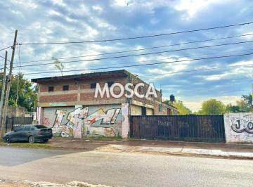 Depósito · 450m² · 1 Ambiente · 4 Cocheras · Depósito Sobre Lote de 2600 m² en Moreno