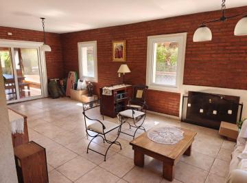 Casa de 4 ambientes, Malvinas Argentinas · Casa a La Venta de 5 Ambientes en Barrio Cerrado Santa Maria de Los Olivos - Pileta