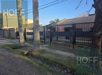 Casa · 100m² · 4 Ambientes · Casa en Venta de 3 Dorm.