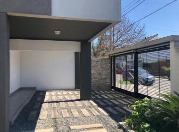 Garage , Morón · Alquiler Cochera Cubierta en Villa Sarmiento