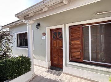 Casa de 3 ambientes, Merlo · Casa | 3 Ambientes | Fondo Libre | Apto Crédito | Cochera | Padua Sur