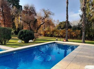 Quinta vacacional · 90m² · 3 Ambientes · 5 Cocheras · Alquiler Amueblado Temporal por 2, 3 o 6 Meses
