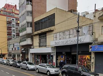 Local comercial · 390m² · Local en Flores