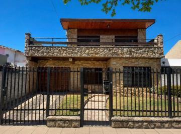 MGZ-MGZ-847_2 · Casa 6 Ambientes 4 Dorm.. | Hernan Cortés Al 2400