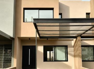 Casa de 1 ambiente, Córdoba · Duplex en Alquiler en Colinas de Manantiales 3 Dormit 3 Baños Patio Asador
