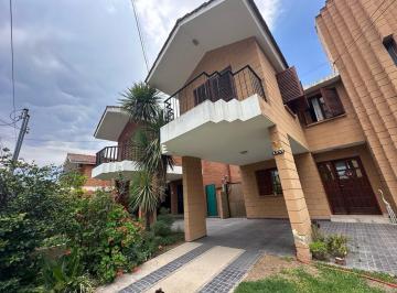Casa · 110m² · 3 Dormitorios · 1 Cochera · Venta Duplex 3 Dorm. y Pileta Santa Rita Carlos Paz