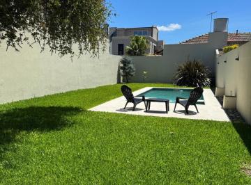 Casa · 317m² · 6 Ambientes · 3 Cocheras · Hermosa Casa Tipo Americana Acassuso Hipodromo
