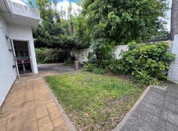 Casa · 118m² · 4 Ambientes · Venta Casa con Parque en Banfield