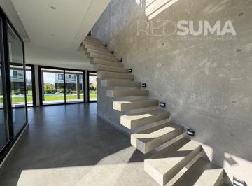 Casa · 252m² · 7 Ambientes · 2 Cocheras · Casa Moderna a Estrenar en Nordelta | 4 Suites + Pileta y Galería