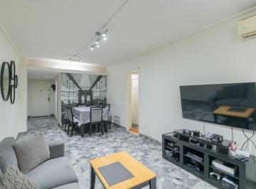Departamento · 94m² · 4 Ambientes · Venta Departamento 4 Amb, 104 m² - Flores