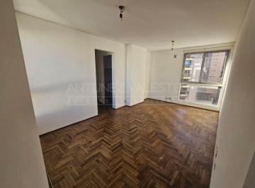 Departamento de 2 ambientes, Córdoba · Alquilo 1dorm Muy Luminoso, Sobre Av Colón 5to Piso. C/ Cochera. (Depa 015)