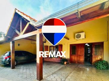 Casa · 140m² · 5 Ambientes · 3 Cocheras · Casa en Venta Tres Cerritos de 3 Dorm.