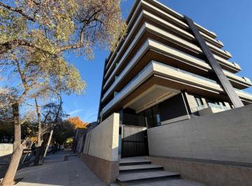 Departamento · 77m² · 4 Ambientes · 1 Cochera · Departamento en Venta 5ta Sección a m del Parque
