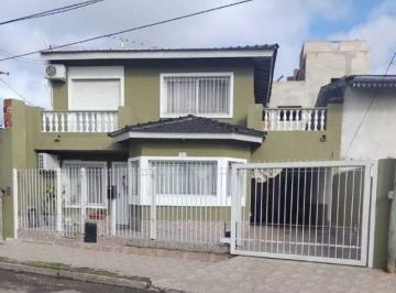 Casa · 180m² · 3 Ambientes · 1 Cochera · Venta Casa en Pilar Centro Parque y Pileta