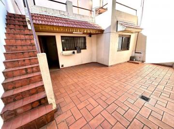 Casa · 86m² · 3 Ambientes · 1 Cochera · Venta Casa Pque. Avellaneda Cochera Patio Terraza