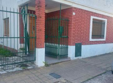 Casa · 75m² · 4 Ambientes · 2 Cocheras · Venta de Casa en Villa Ballester