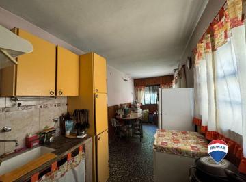 Casa · 72m² · 3 Ambientes · 1 Cochera · Venta Casa 3 Ambientes Ituzaingo Sur Amplio Lote