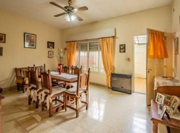 Casa · 76m² · 3 Ambientes · Venta Casa de 3 Ambientes con Jardin - Ciudadela