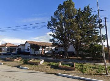 FRI-FRI-1265_2 · Venta Casa 4 Ambientes, con Garaje, Quincho Garaje, Patio, Bº Ingeniero Gruneisen, Caleta Olivia