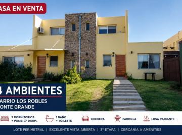 Casa · 81m² · 4 Ambientes · 1 Cochera · Casa en Venta 4 Ambientes Los Robles Monte Grande