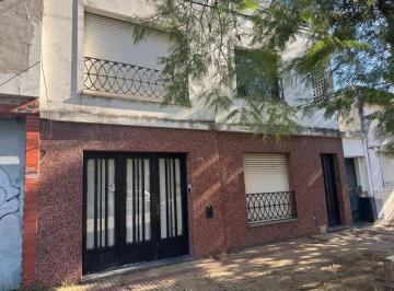 Casa · 200m² · 4 Ambientes · 1 Cochera · Casa en Venta en Bloque La Plata