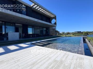 Casa · 277m² · 7 Ambientes · 2 Cocheras · Casa en Venta 7 Ambientes Al Lago con Pileta - Puertos - Escobar