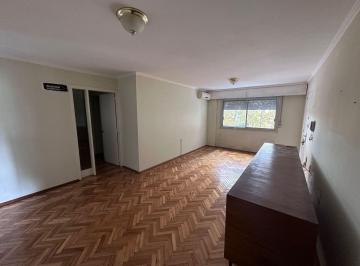 Departamento · 72m² · 5 Ambientes · 1 Cochera · Venta! Apartamento 3 Dorm. C/cochera, Prado