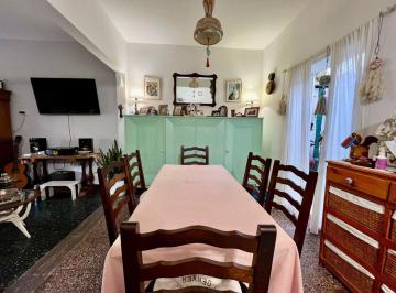 PH · 102m² · 4 Ambientes · Venta Casa 4 Amb, San Martin, C/patio. Refaccionad
