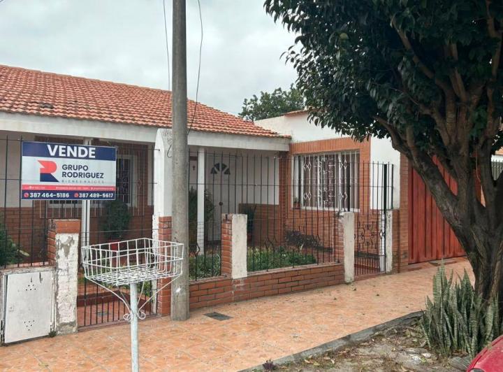 Casa · 150m² · 4 Ambientes · 1 Cochera