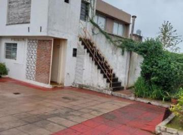Casa · 120m² · 5 Ambientes · Casa en Venta - 4 Dorm. 2 Baños - Luján