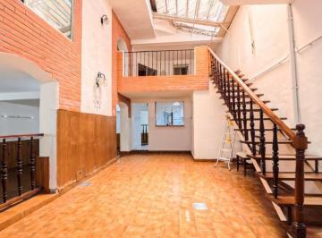 PH de 6 ambientes, Balvanera · Departamento Tipo Casa en Venta en Balvanera. Apto Crédito. Apto Profesional.