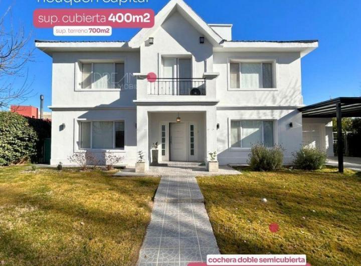 Casa · 400m² · 4 Dormitorios
