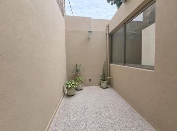 PH · 78m² · 4 Ambientes · PH de 4 Ambientes con Patios y 2 Baños