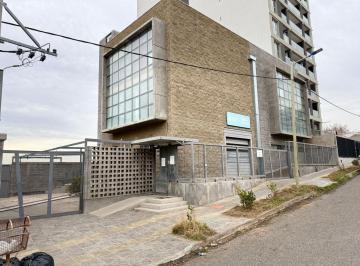 Oficina comercial · 735m² · 8 Cocheras · Vendo o Alquilo Oficinas de 700 m² en Terreno de 1027 m² Apto Edificio en Altura B° Gama Neuquén
