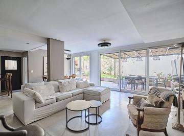 Departamento · 59m² · 2 Ambientes · 1 Cochera · Departamento con Patio, Parrilla y Cochera Fija