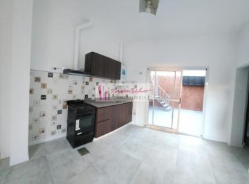 PH · 60m² · 3 Ambientes · En Alquiler PH 3 Amb Villa Lugano