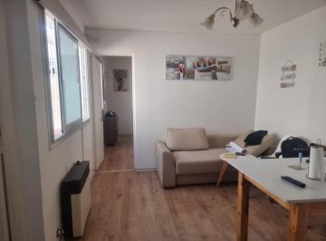 Departamento · 33m² · 3 Ambientes · Departamento en Venta a m de Aristidides Mza