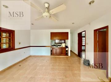 Casa · 191m² · 4 Ambientes · 2 Cocheras · Casa en Tolosa