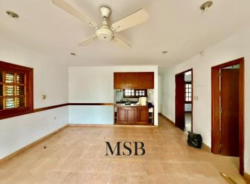 Casa · 191m² · 4 Ambientes · 2 Cocheras · Casa en Tolosa