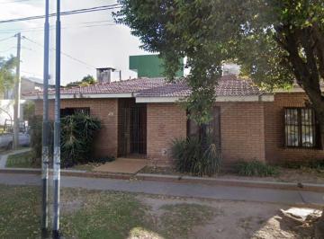 Casa 213m² Venta Altos de Vélez Sársfield · Casa Esquina en Venta – Av Cachetua, Córdoba Capital