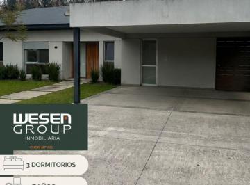 Casa de 6 ambientes, San Lorenzo · Casa en Alquiler en La Angostura, 3 Habitaciones, Villa San Lorenzo.