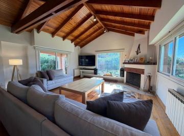 Casa de 3 ambientes, Bahía Blanca · Completisima Patagonia - Apta Credito/permutamos