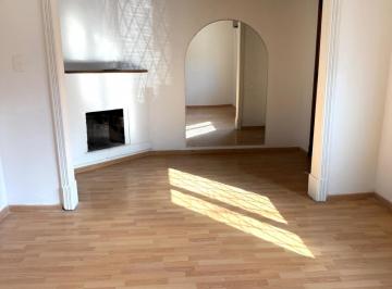 Casa · 137m² · 5 Ambientes · 2 Cocheras · Venta Casa La Blanqueada 3 Dorm 2 Baños Garage