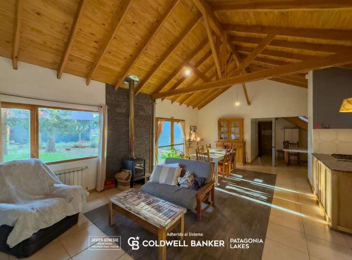 Casa · 130m² · 5 Ambientes · 1 Cochera