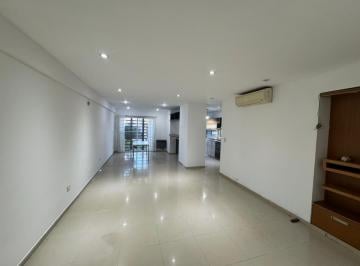 Casa · 150m² · 7 Ambientes · 1 Cochera · Casa de 4 Dorm. en Venta