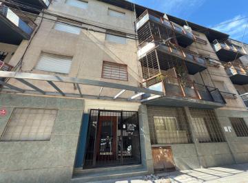 Departamento · 42m² · 2 Ambientes · Vera Mujica Al 500 Alquiler Departamento Duplex 1 Dormitorio en Rosario