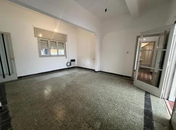 Casa · 140m² · 4 Ambientes · 1 Cochera · Departamento en Barrio Cofico